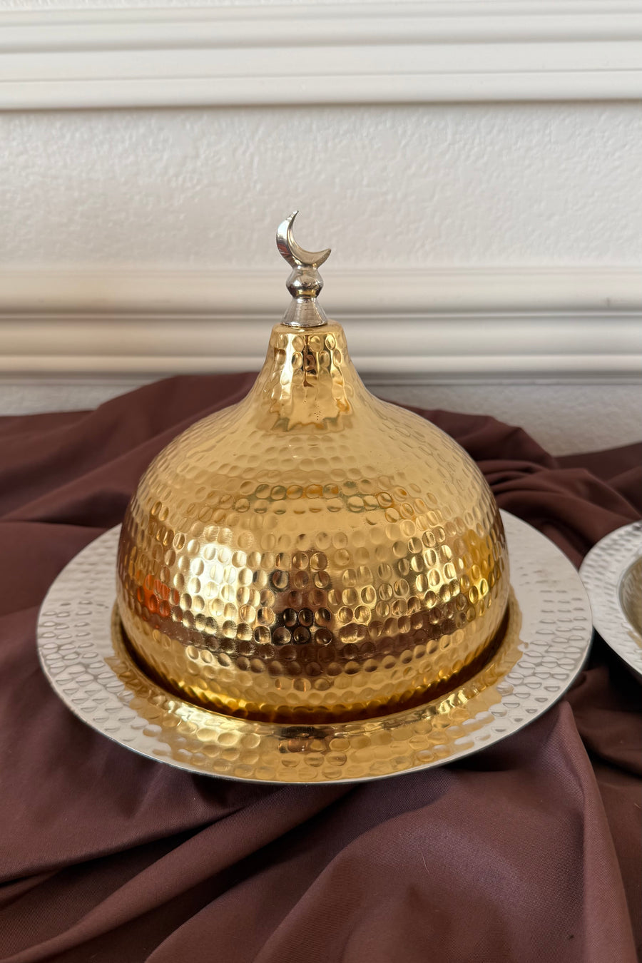 طبق القبة الخلصة (ذهبي)