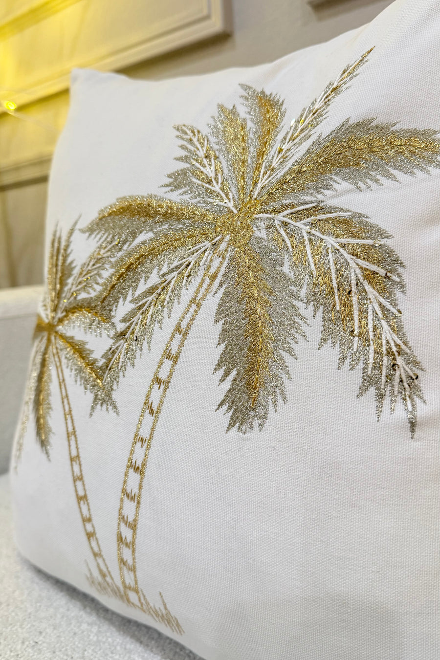 Dahab Nakheel Pillow Cover