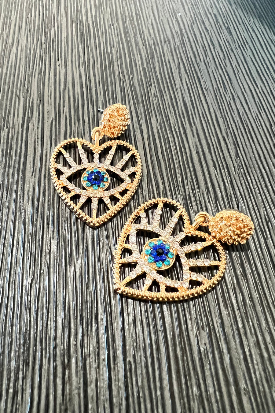 Heart Eyes Earrings