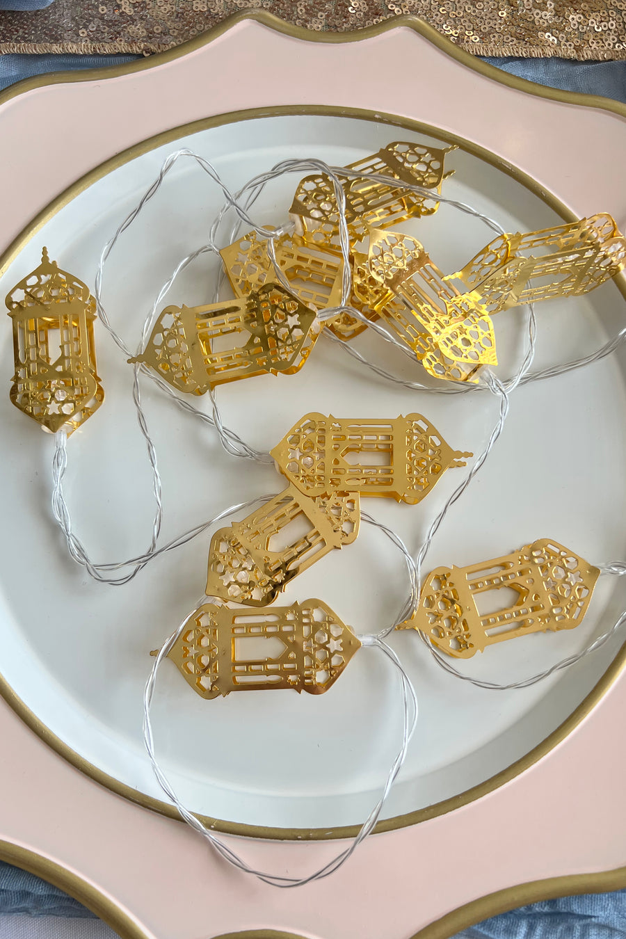 مصابيح LED القمر أو الفوانيس